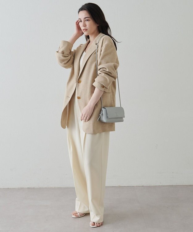 IACUCCI ＜Oggi 10月号掲載＞アルブメ ALCE ライトグレー