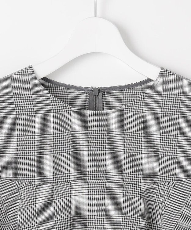 自由区 L 【カタログ掲載】TWハイツイストビエラフリル ブラウス グレンチェック