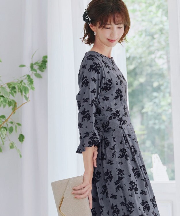 Tiaclasse 【安田美沙子さん着用・選べる2TYPE】ローズモチーフバレッタ ブラック×ブラック