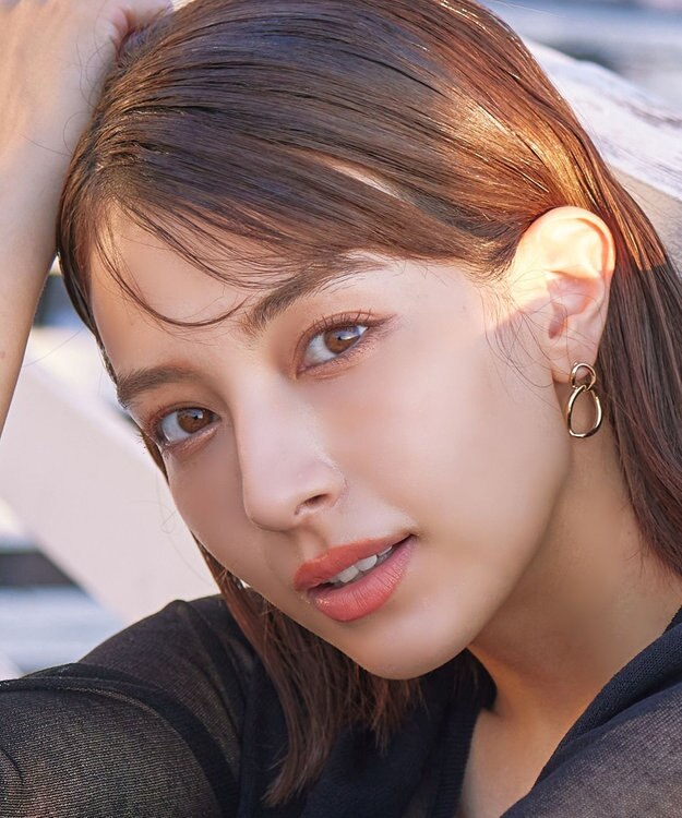 Tiaclasse ダブルリングピアス ゴールド