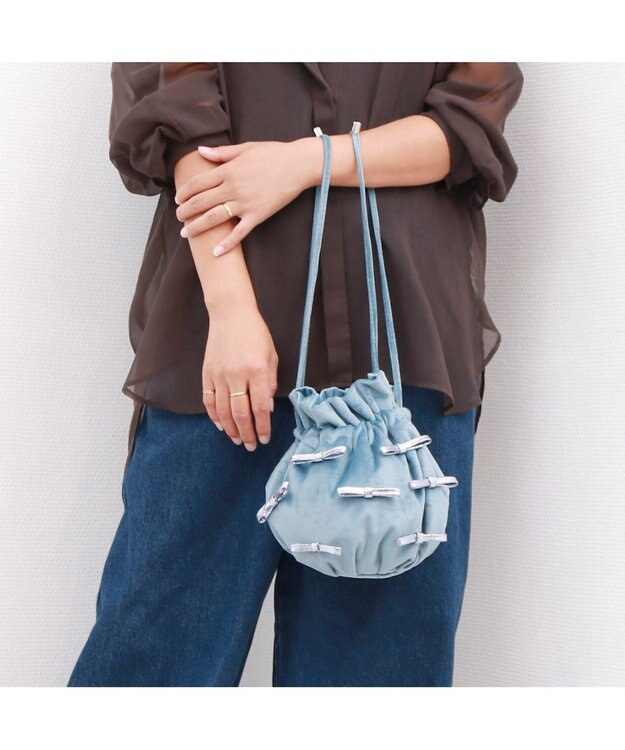 UNBILLION カシュカシュ cachecache / メタリックリボンベロア巾着バッグ ブルー