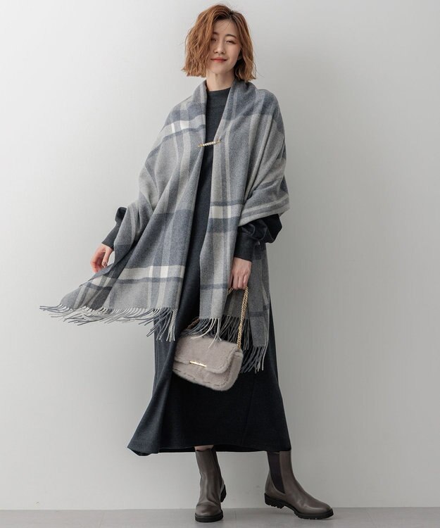 23区 フェイクファー ショルダーバッグ ライトグレー系