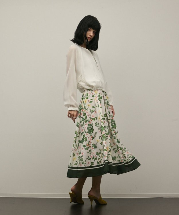 GRACE CONTINENTAL ノーカラーカラミブルゾン ホワイト