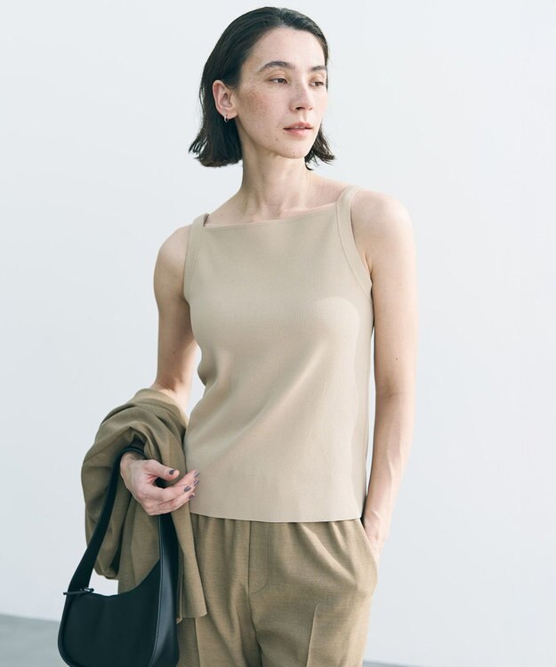UNFILO [新色追加/WEB限定カラー]スゴ機能美ニット スクエア キャミソール [WEB限定]サンドベージュ