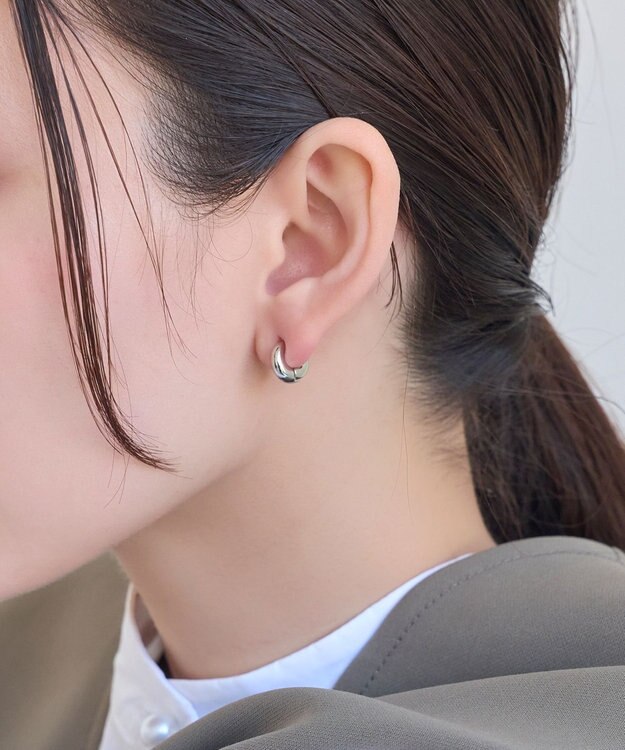 Phoebe 【金属アレルギー対応】シンプルフープスナップイヤリング　シルバー シルバー