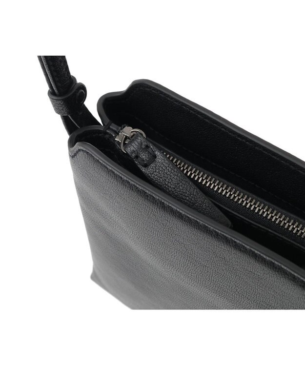 genten エッセンシャルゴート ミニショルダーバッグ クロ