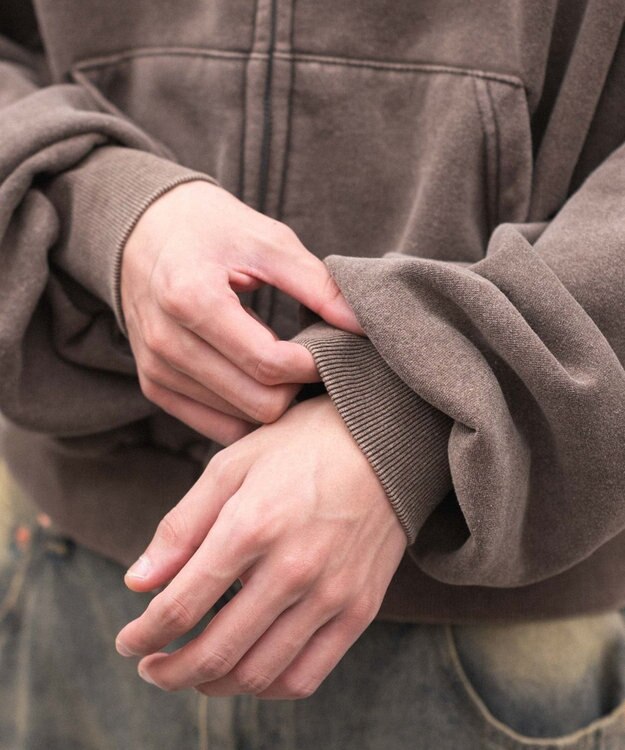 WEGO 【ユニセックス着用ITEM/MLサイズ展開】ショートグラフィックZIPパーカー ブラウン