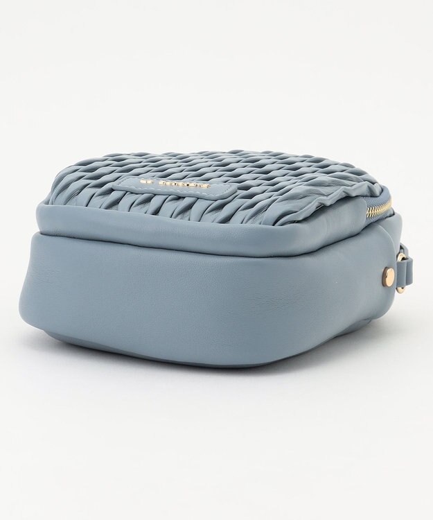 LA BAGAGERIE ランダムプリーツショルダーバッグ タテ ライトブルー