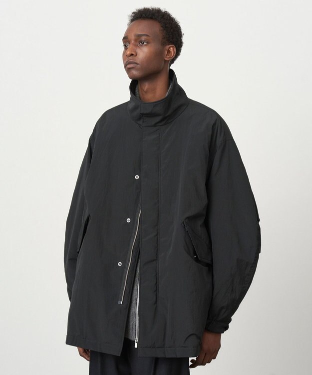 ATON TECHNO COTTON | リサイクルウールパテッドショートモッズ - UNISEX BLACK