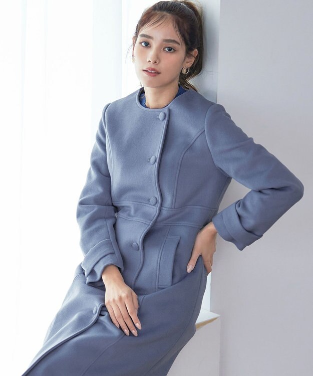 Tiaclasse L 【ウール95%】ノーカラー包みボタンAラインコート ブルー