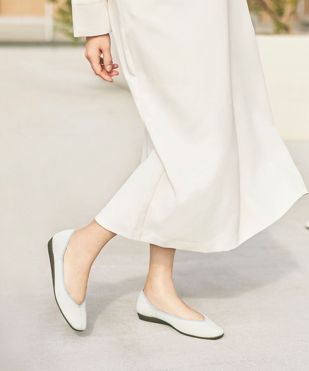 steppi 【洗える/撥水】 トリムスクエア パンプス ホワイト×ブルー