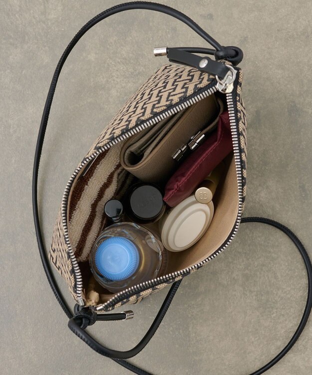 IACUCCI 【予約】モノグランマ ポーチSD JACQUARD/RUGA ブラック