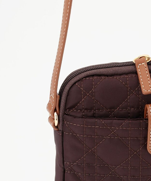 LA BAGAGERIE グリッドキルティングショルダー ワイン