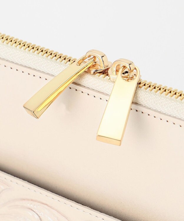 GRACE CONTINENTAL Carving PC case パールホワイト