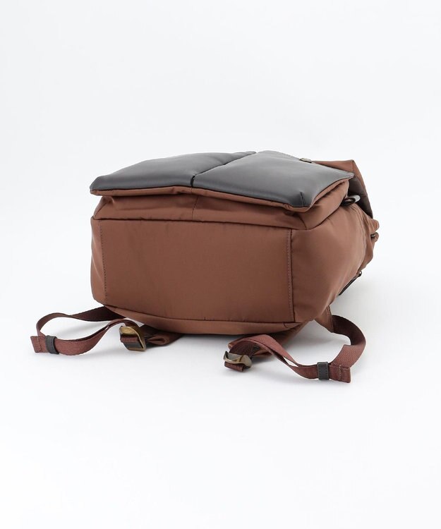 Y'SACCS 木村多江×Y'SACCS フラップポケットリュックサック チョコ