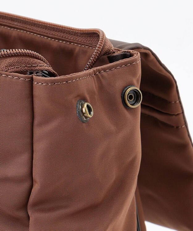 Y'SACCS 木村多江×Y'SACCS フラップポケットリュックサック チョコ