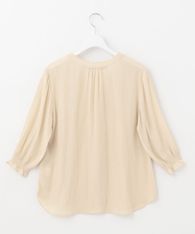 自由区 【WEB限定/セットアップ着用可/洗える】ブライトサテンライト Vネックブラウス ベージュ系