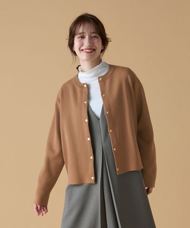 ANY 【UVカット・洗濯機可】クロップド丈スナップカーディガン キャメル