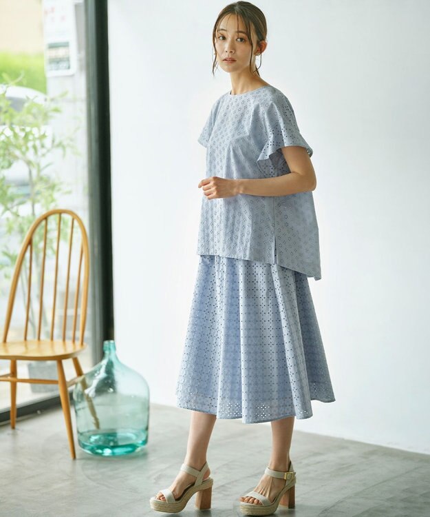 組曲 【洗える】エンブロイダリーレース チュニックブラウス サックスブルー系