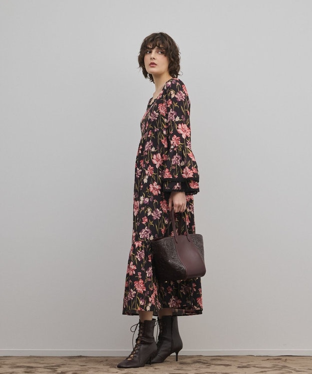 GRACE CONTINENTAL ボタニカルプリントティアードワンピース ブラック