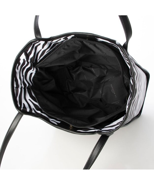 LA BAGAGERIE リサイクルレザー　フラップA4トート ゼブラ