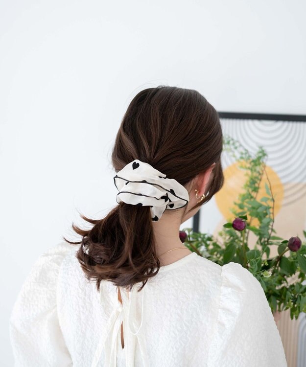 WEGO L総柄ハートシュシュ オフホワイト