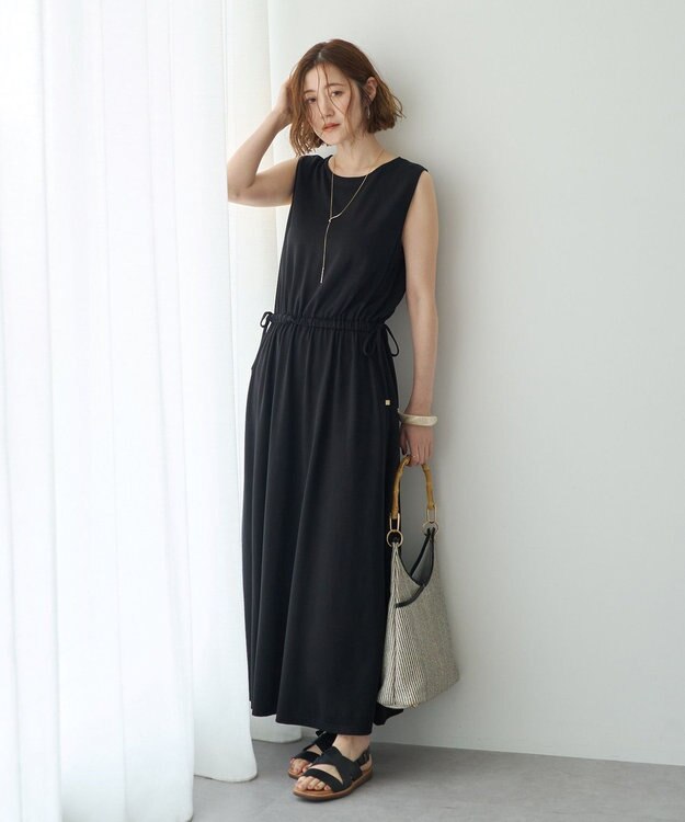 YECCA VECCA 【接触冷感】カットノースリーブワンピース Black