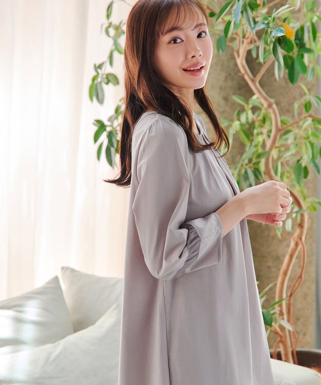 Tiaclasse L ランタンパフ袖カットソー切替チュニック グレージュ