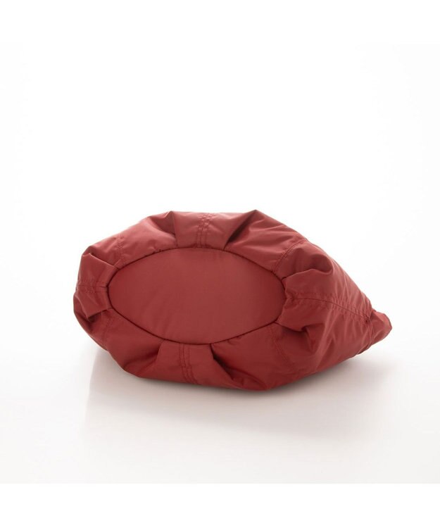 Y'SACCS リサイクルナイロン　ふんわりトート　Sサイズ ワイン