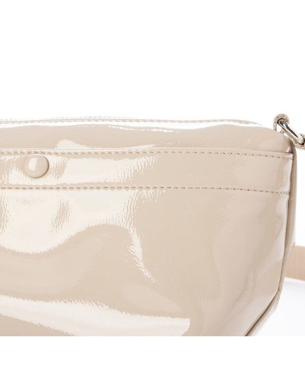 UNBILLION カシュカシュ cachecache / ソフトエナメル舟型ショルダー アイボリー