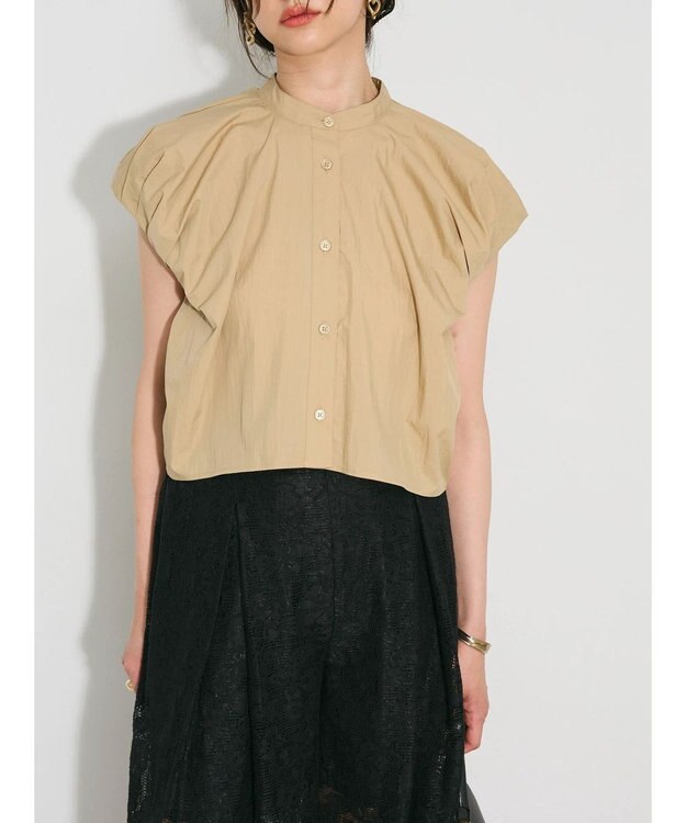 Green Parks タックデザインショート丈シャツ Beige