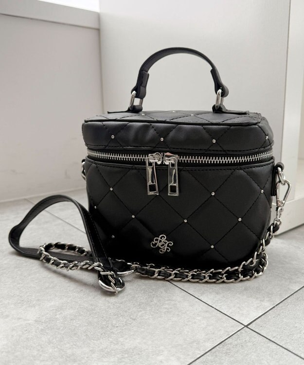 WEGO メタルパーツキルティングバニティショルダー ブラック