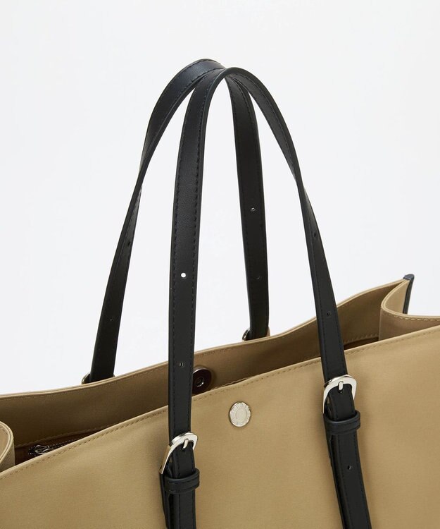 TOPKAPI 【Breath TOPKAPI】FRAME フレーム レザーベルト スクエア トートバッグ　A4 / 軽量 ベージュ