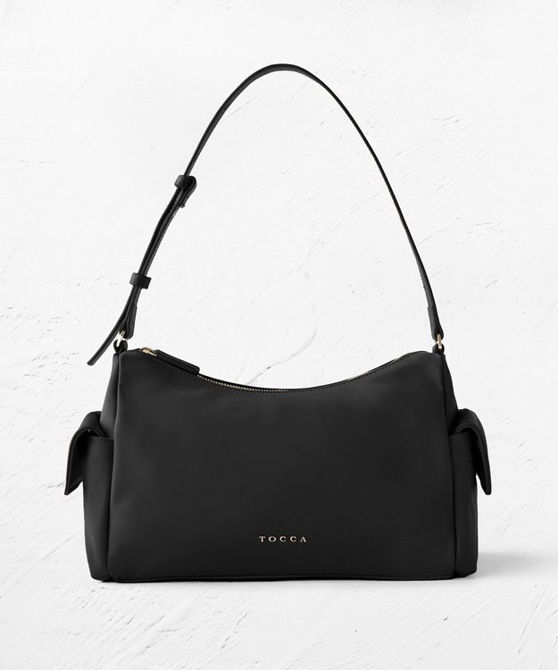 TOCCA IN CREADLE NYLON BAG Ｍ ワンショルダーバッグ ブラック系