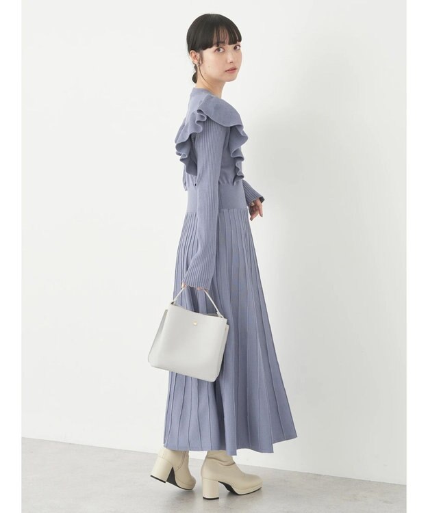 earth music&ecology ショルダーフリルニットワンピース Blue