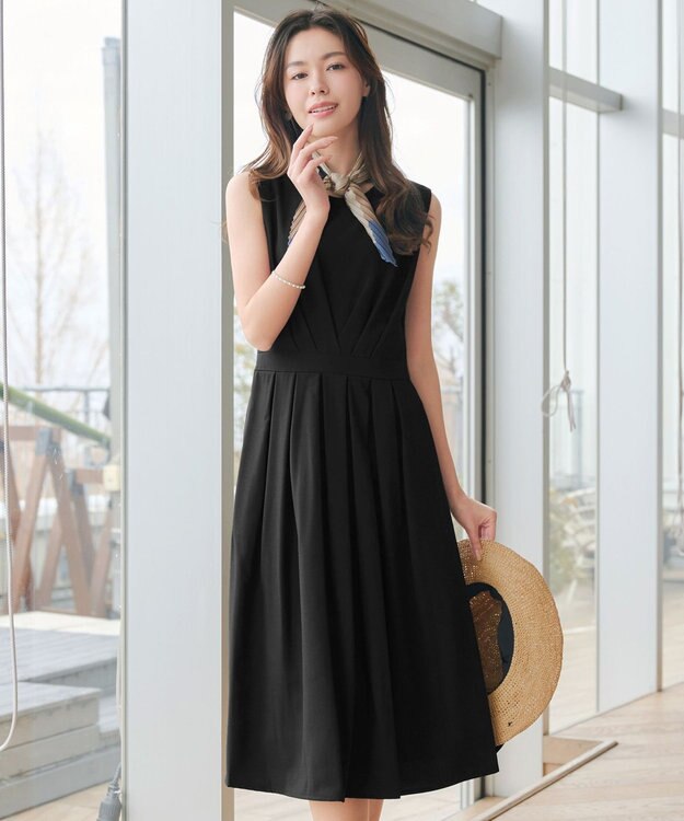 Tiaclasse L 【2TYPEスリーブ/半袖・ノースリーブ・洗える】タックフレアワンピース ノースリーブ：ブラック