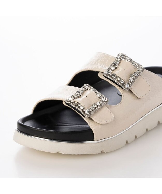 MODE ET JACOMO <carino>厚底ビジューバックルサンダル アイボリー