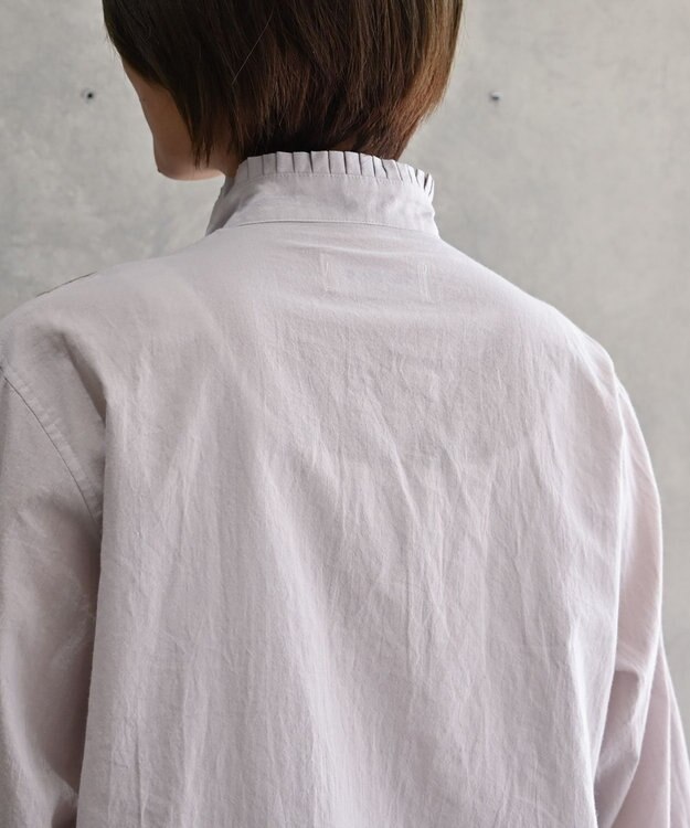 muuc 〈コットン100%〉〈綿ローン生地〉〈ふんわり柔らかな肌触り〉梅小花刺繍 スタンドカラーブラウス ライトグレー