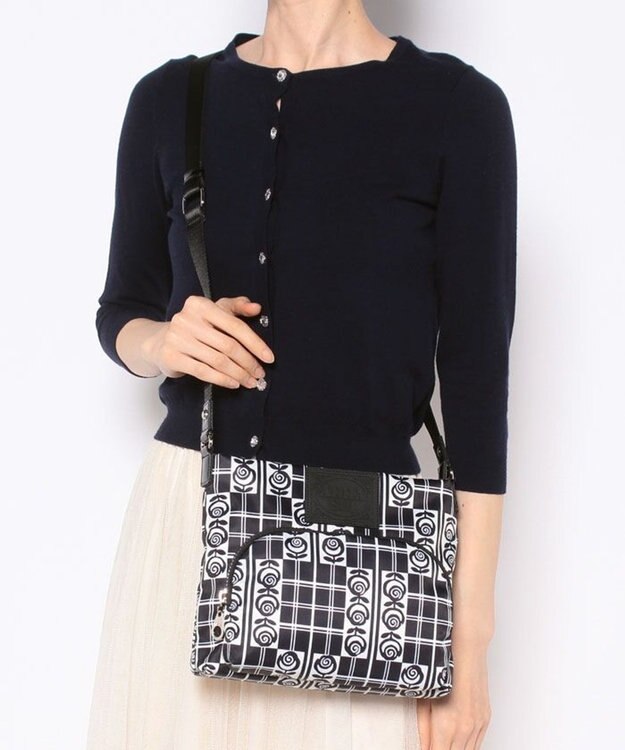 ANNA SUI ジャーニー ショルダーバッグ ブラック