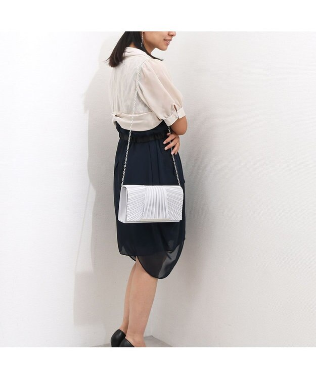 UNBILLION カシュカシュ cachecache / チェーンショルダー付きクラッチバッグ シルバー