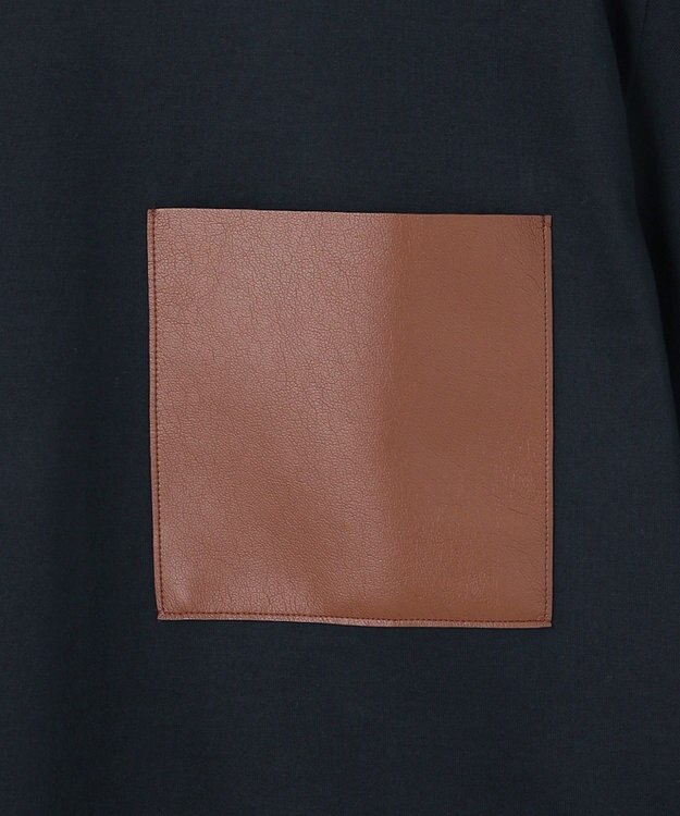 BEIGE， 【WEB限定・洗える】TORENIA / レザーポケットコットンクルーネックTシャツ Navy×Brown