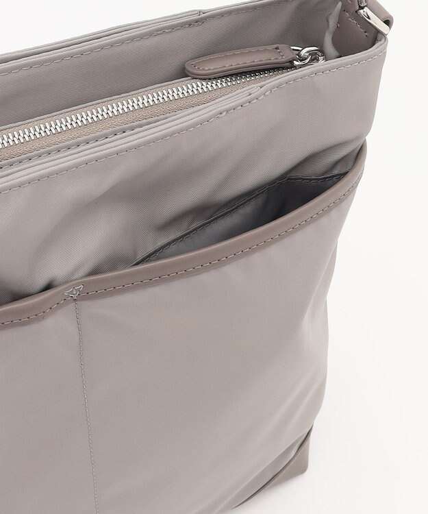 Y'SACCS アシメファスナーポケットショルダー グレージュ