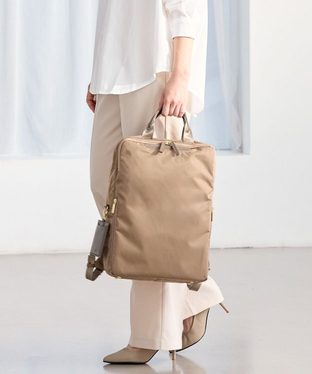 ACE BAGS & LUGGAGE ace. フィッテム レディースビジネスリュック A4 14.0インチPC 68682 エース ベージュ