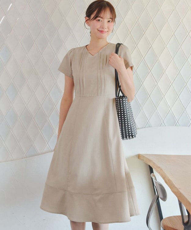 Tiaclasse L ピンタックステッチワンピース グレージュ