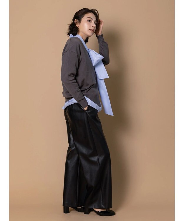 Te chichi 【Disney】101/刺繍Vネックカーディガン グレー