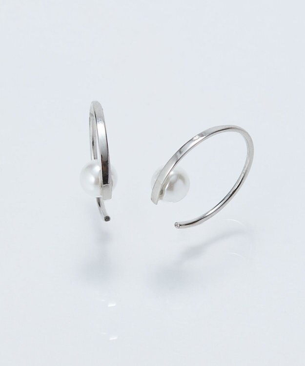 Phoebe 【金属アレルギー対応】カーブラインパールピアス/サージカルステンレス シルバー シルバー