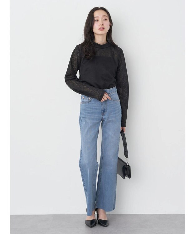 earth music&ecology セルフカットフレアデニムパンツ Light Indigo