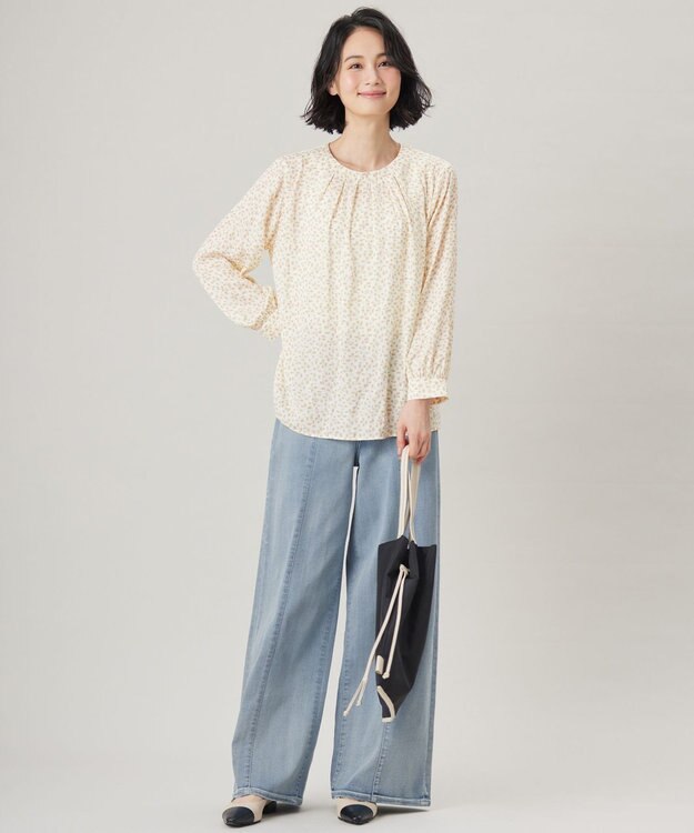 自由区 L 【カタログ掲載・セットアップ対応・洗える】ジオメトリックフラワードットプリント ブラウス ベージュ系