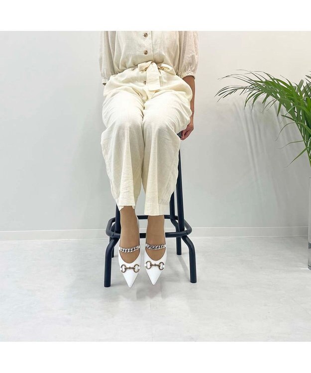 MODE ET JACOMO <MODE ET JACOMO>ポインテッドトゥメリージェーンパンプス ホワイト