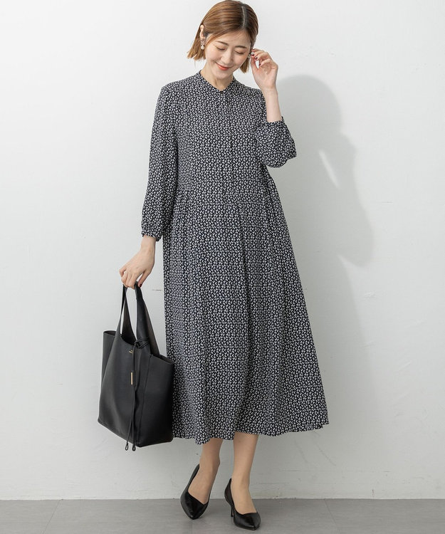 美品　オンワード　23区　ドット　プリント　ワンピース　かわいい 洗える】グラデーションドットプリント ワンピース / 23区